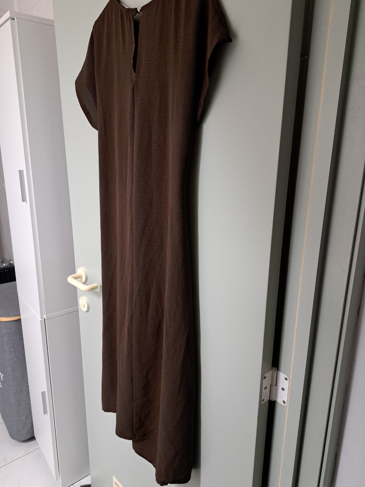 Jolie robe marron fendue. Longueur 3/4. Taille 42, Taille 42/44 (L), Lola & Liza, Comme neuf, Brun