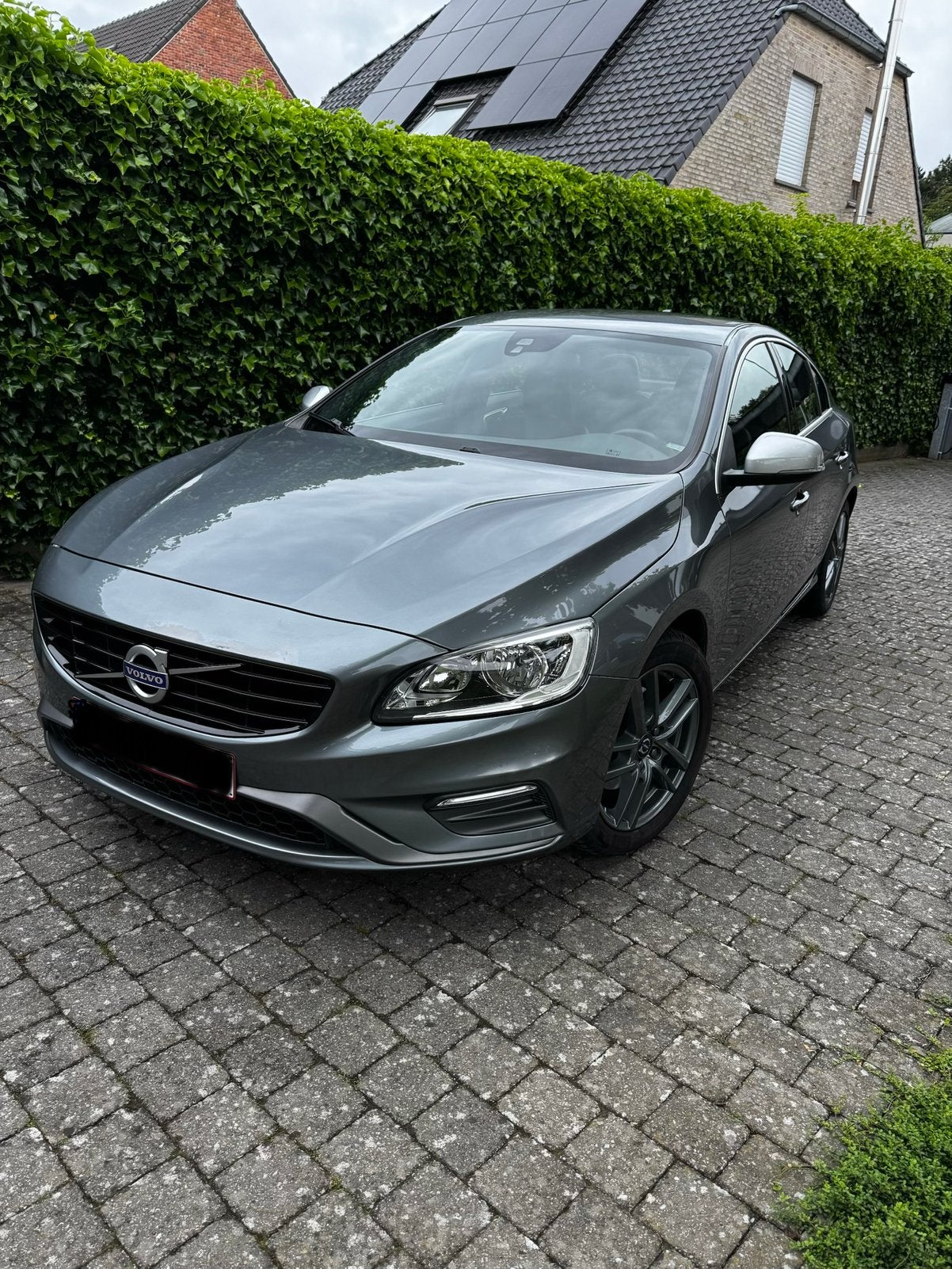 Volvo S60 R-design gris osmium D2, Achat, Euro 6, Entreprise, S60