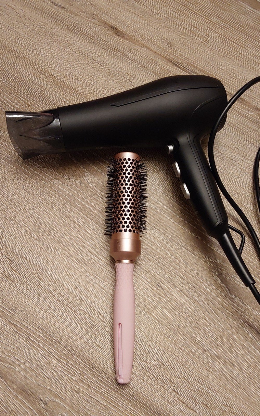haardroger met borstel in perfecte staat, Bijoux, Sacs & Beauté, Beauté | Soins des cheveux, Enlèvement, Comme neuf, Sèche-cheveux