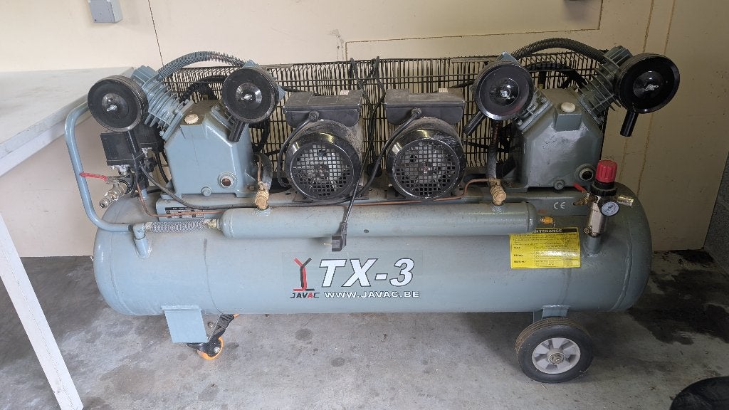 Compressor, Doe-het-zelf en Bouw, Compressors, 100 liter of meer, Ophalen, Gebruikt, 10 bar of meer