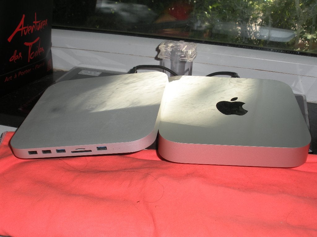 APPLE Mac mini M1 met 4USB-dockingstation en 1 SSD-slot, Computers en Software, Ophalen of Verzenden, Zo goed als nieuw