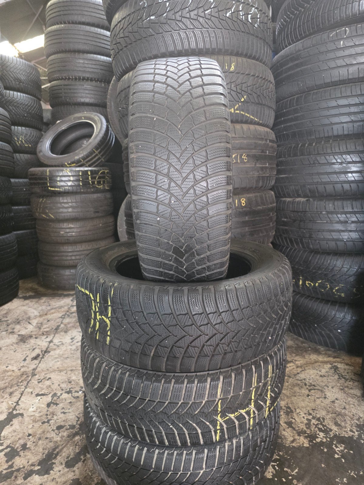 205 55 16 Bridgestone avec montage et équilibrage, Enlèvement