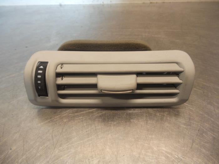 Luchtrooster Dashboard van een Audi A8 (A8 10-), Gebruikt, -, -, Ophalen of Verzenden
