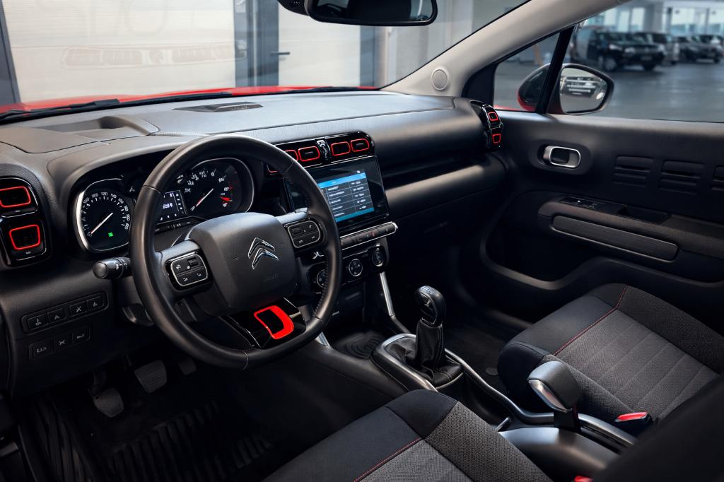 CITROËN C3 AIRCROSS 1.2 PURETECH 110ch SHINE, Autos, Citroën, Rouge, Achat, Euro 6, Entreprise