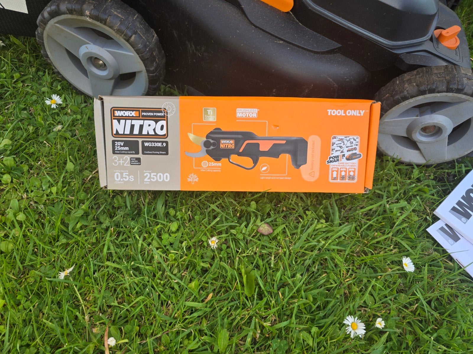 Ax debroussailleuse ryobi er 1x coupe branche worx nouvel, Enlèvement