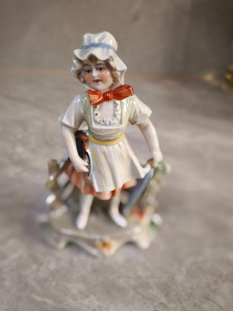 Porseleinen beeldje, Antiek en Kunst, Ophalen of Verzenden