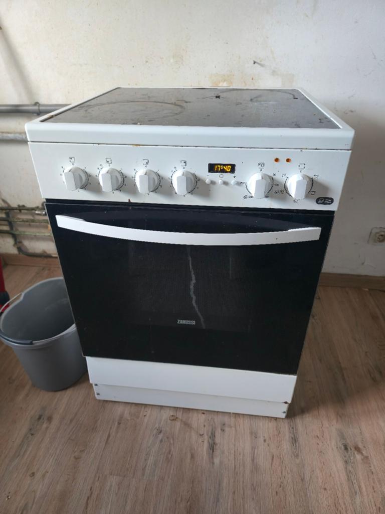Zanussi fornuis, Elektronische apparatuur, Fornuizen, Ophalen