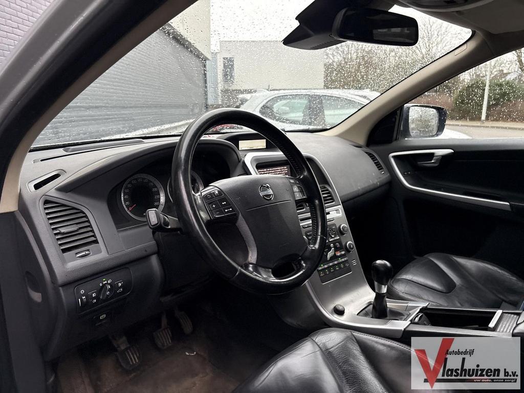 Volvo XC60 2.4D AWD Summum | Leder | Stoelverwarming | Clima, Auto's, 199 g/km, Zwart, Bedrijf, SUV of Terreinwagen