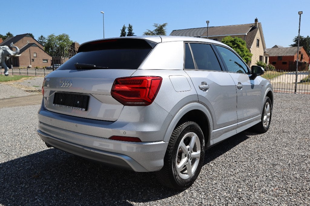 Audi Q2 30 TFSI S-line 2020, Autos, Audi, Cuir, Argent ou Gris, Entreprise, Garantie prolongée