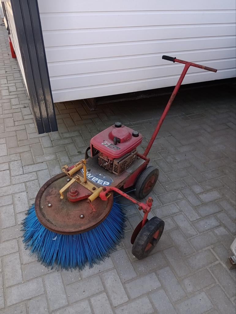 Sweep veegmachine, Tuin en Terras, Ophalen