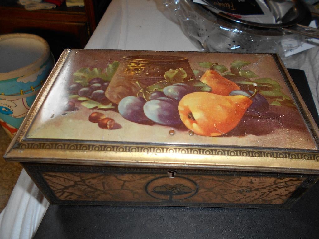 Ancienne boite en métal, Ophalen