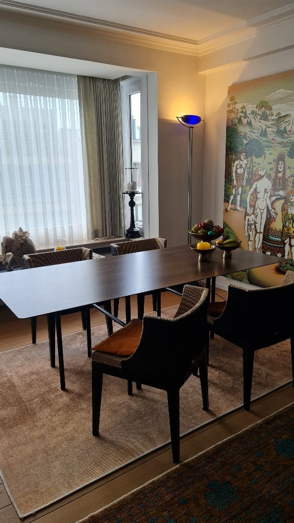 TABLE SALLE A MANGER, 150 à 200 cm, Cinq personnes ou plus, Comme neuf, Contemporain
