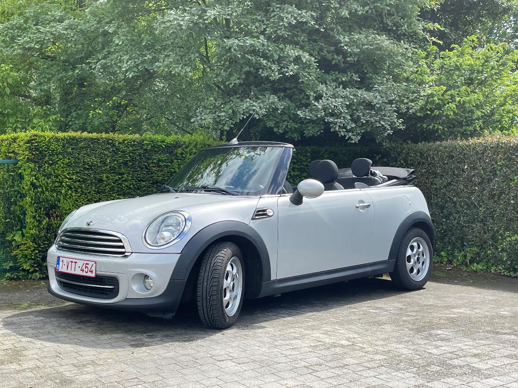 Mini Cooper Cabrio. zilverwit metallic, 65.000km, Autos, Mini, Argent ou Gris, Euro 6, Cabriolet, Boîte manuelle