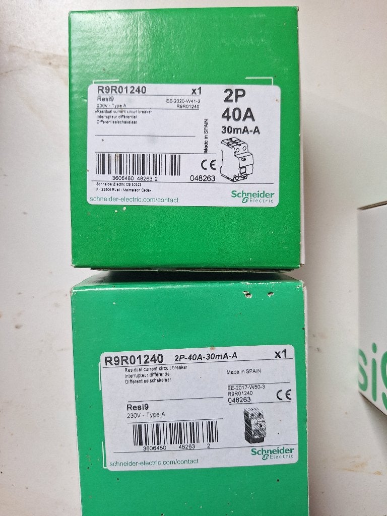 Differentieels,verliesstroomschakelaars schneider, Doe-het-zelf en Bouw, Elektriciteit en Kabels, Ophalen, Nieuw