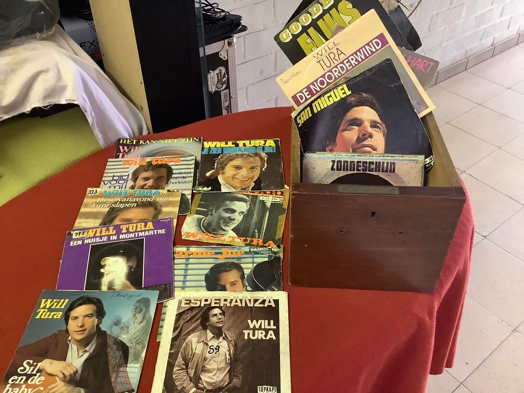 Will tura een 200 singels, Cd's en Dvd's, Vinyl Singles, Ophalen, Zo goed als nieuw