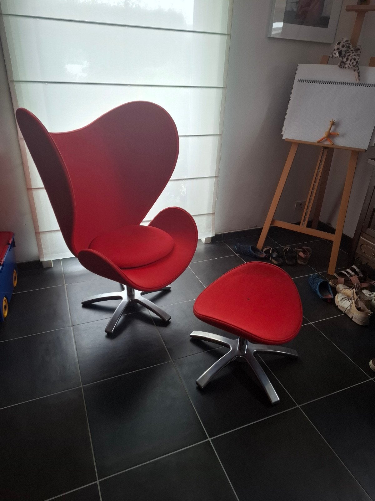 zetel met voetbank " DREAMER  "- rood - eyecatcher, Ophalen, Rood
