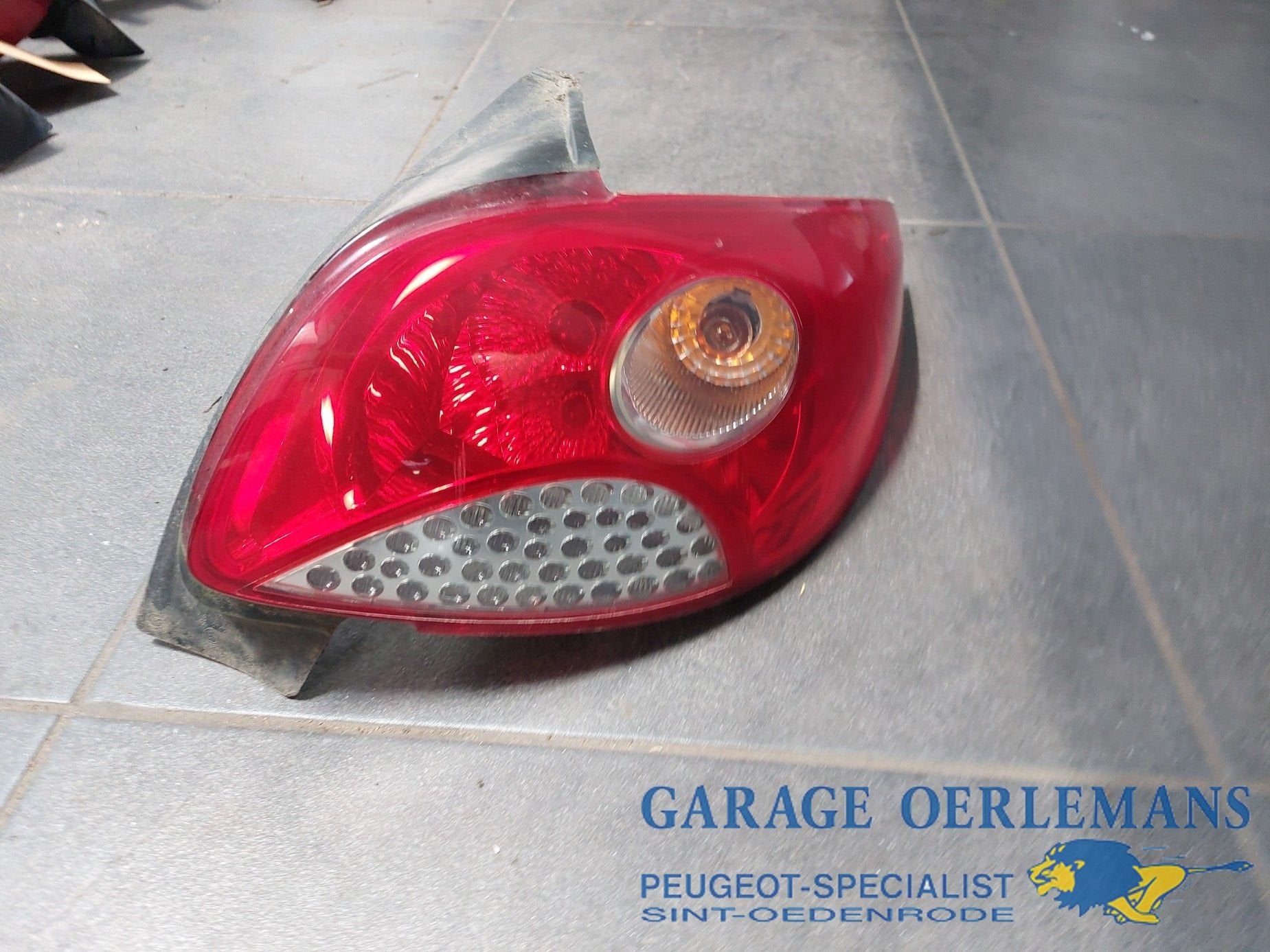 achterlicht rechts peugeot 206+ 9685618180, -, Utilisé, -, ARN reconnu