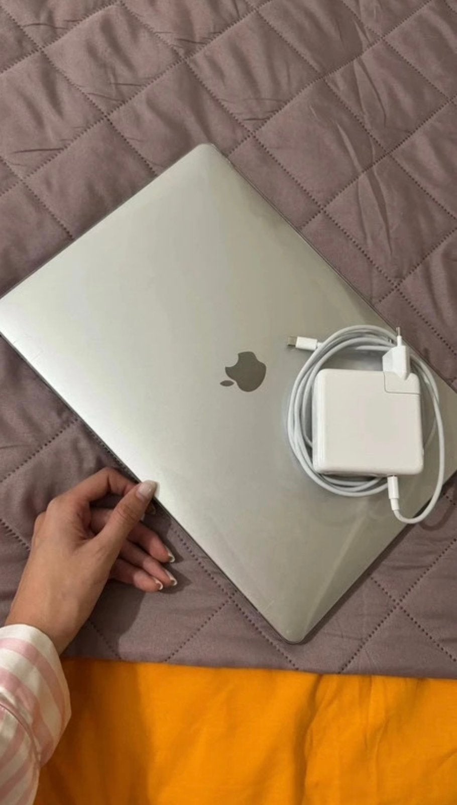 MacBook Pro 15” - Intel Core i7 32GB RAM 512GB SSD Touch Bar, Enlèvement ou Envoi, Comme neuf