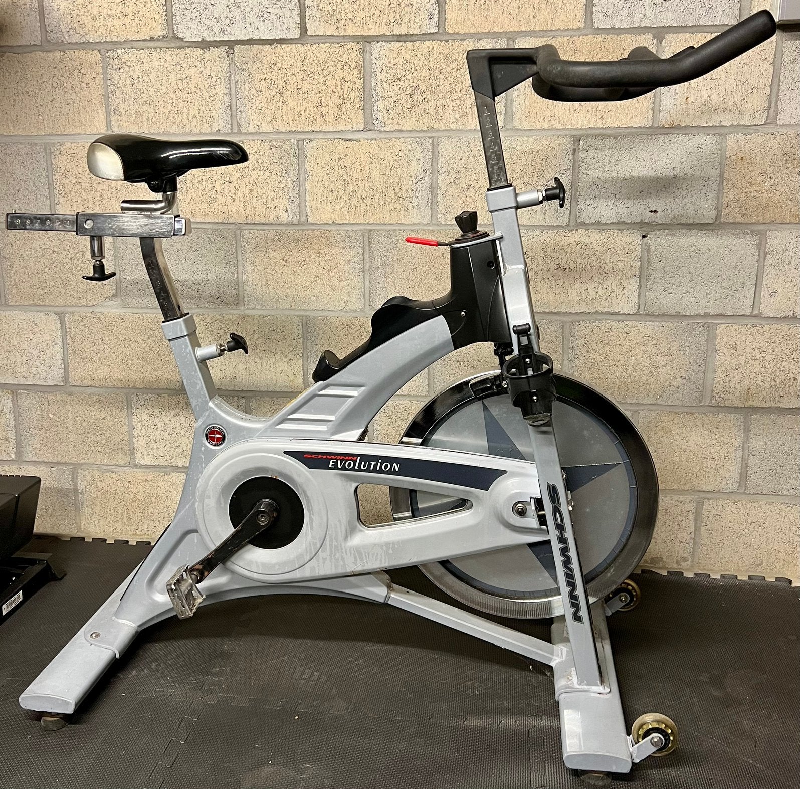 Professionele spinningfiets Schwinn Evolution., Sports & Fitness, Appareils de fitness, Enlèvement, Comme neuf, Vélo de spinning
