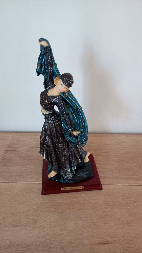 Elegante danseres – The Naples Collection – decoratief beeld, Ophalen of Verzenden, Zo goed als nieuw, Overige typen