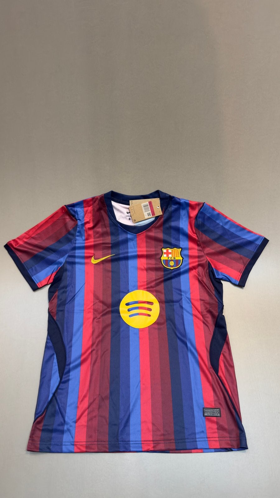 Barcelona home kit 26/27, Taille M, Enlèvement ou Envoi, Neuf, Maillot