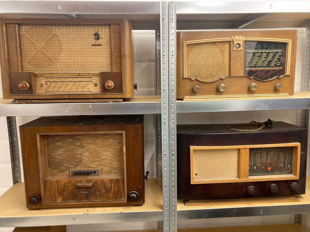 Lot vier vintage radio's, Enlèvement, Radio