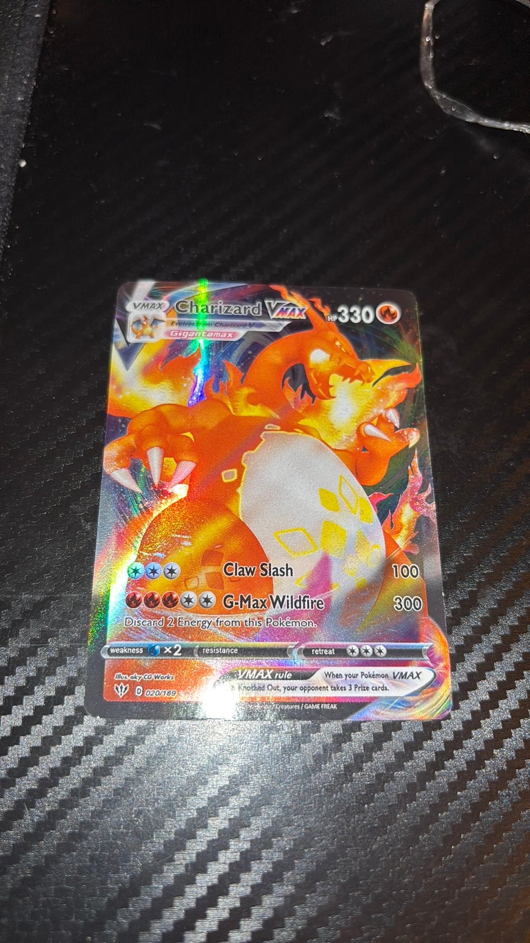 Charizard vmax, Ophalen of Verzenden, Zo goed als nieuw