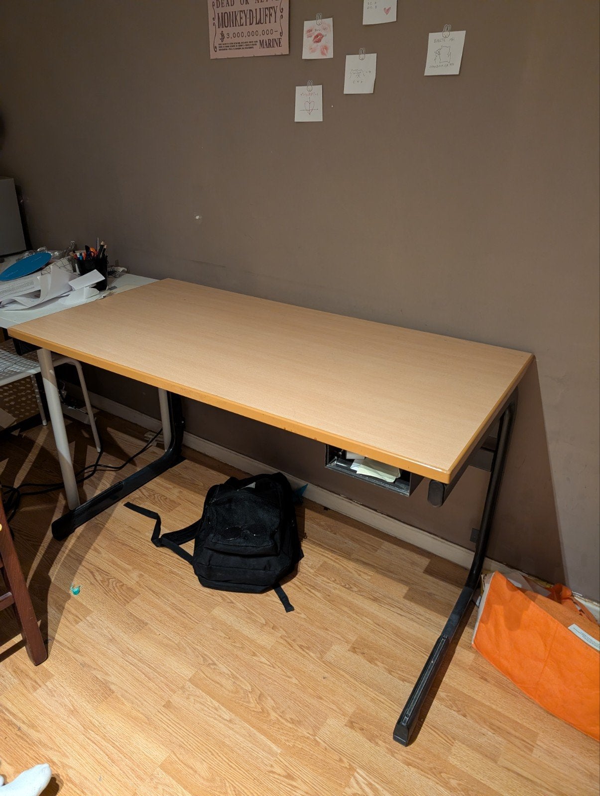Bureautafel 15 euro, Enlèvement