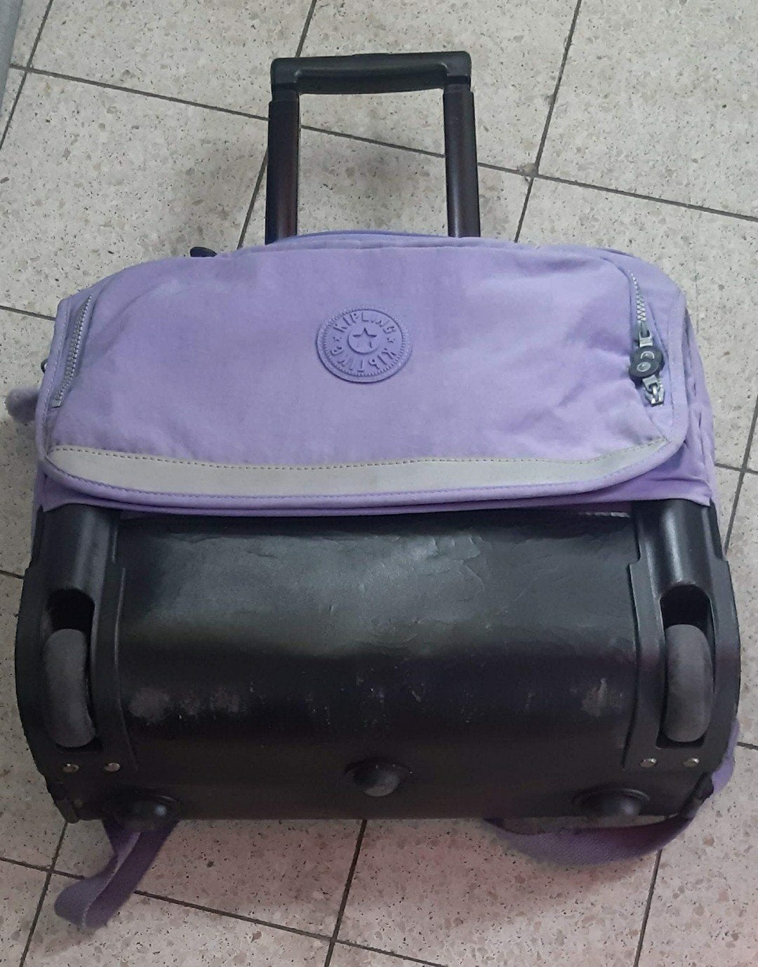 cartable à roulette, Enlèvement