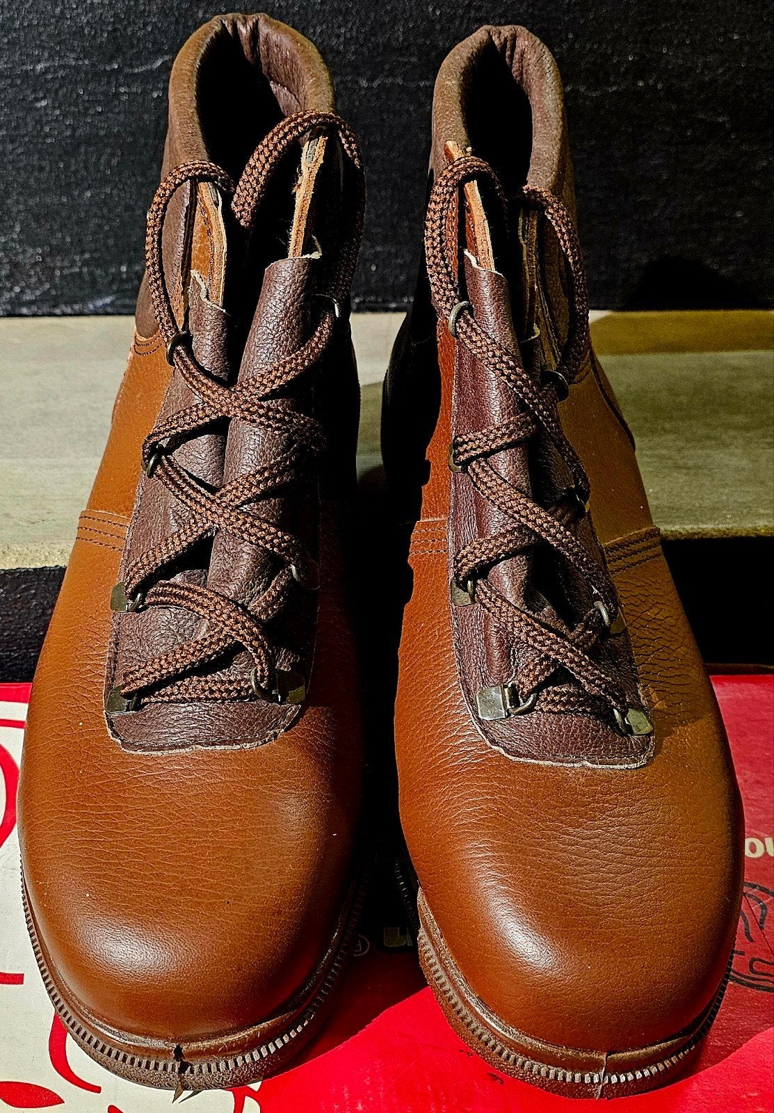 CHAUSSURES DE SÉCURITÉ JALLATTE NEUVE, Neuf, Enlèvement ou Envoi, Chaussures de travail, JALLATTE