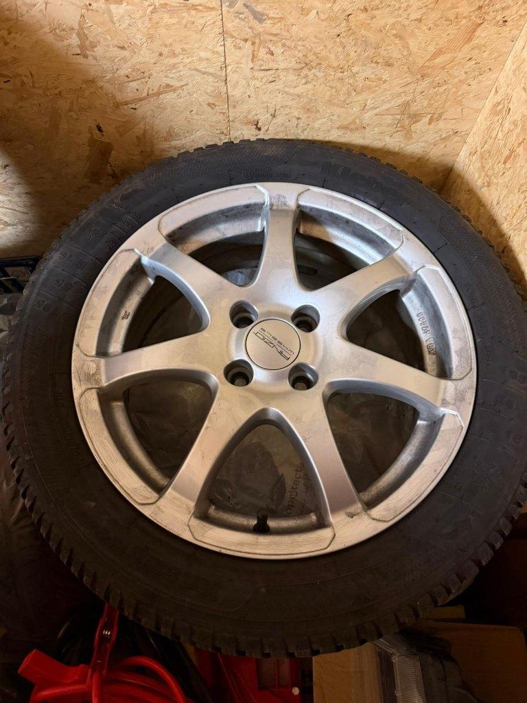 4 jantes aluminium 16 pouces avec pneus hiver 195/55 R16, Autos : Pièces & Accessoires, Pneus & Jantes, Pneus hiver, 16 pouces