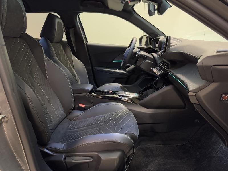 Peugeot 2008 1.2i EAT8 GT **FULL OPTION!** LED|GPS|PDC|CAM|C, Autos, Argent ou Gris, Achat, Euro 6, 131 ch