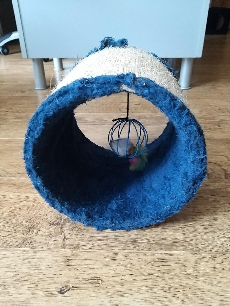 Cylindre pour chat avec corde en sisal, Enlèvement, Comme neuf