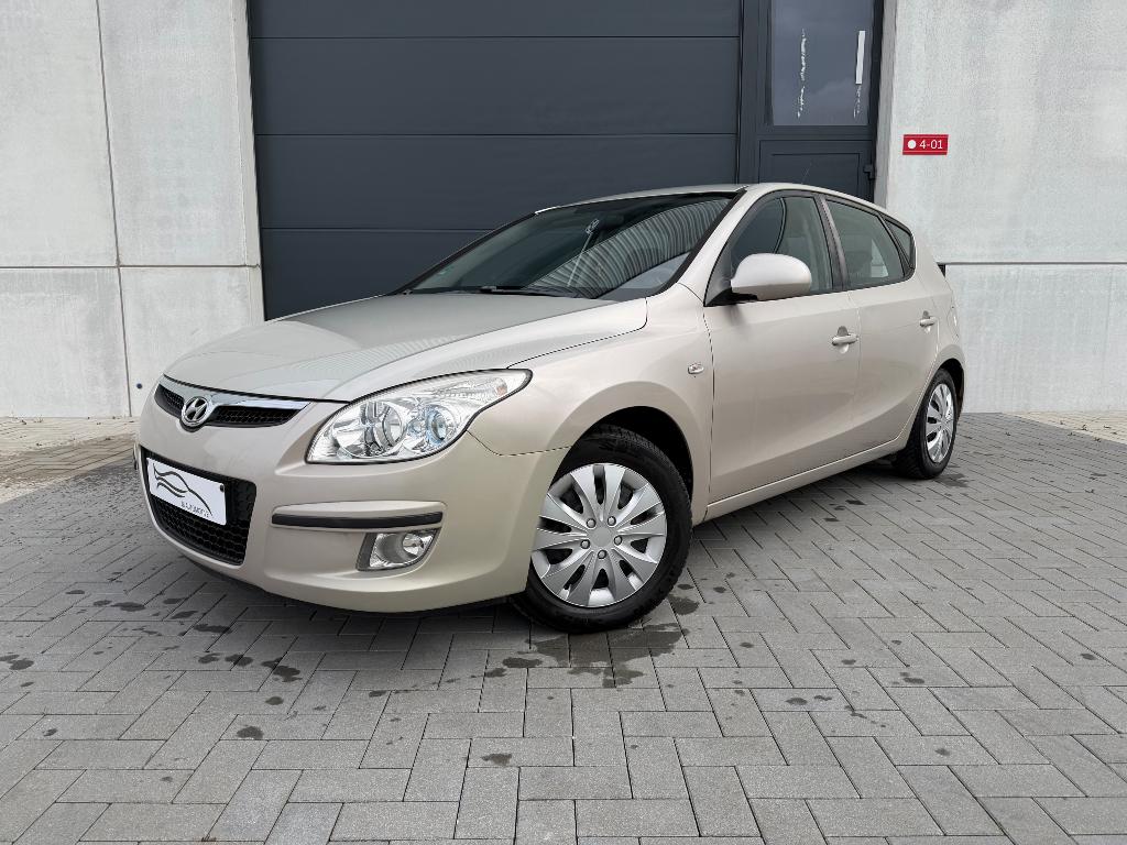 Hyundai I30 1.4 benzine | airco | 5 deurs | 12 maand garanti, Autos, Argent ou Gris, Achat, Entreprise, Noir
