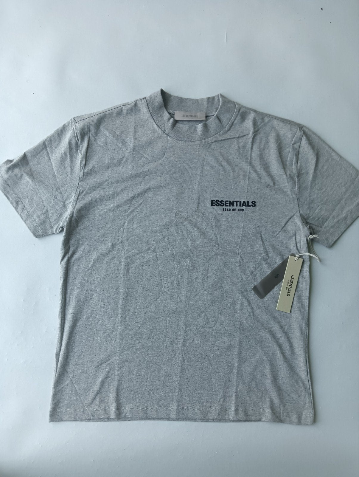 T-shirt Essentials taille S, Vêtements | Hommes, T-shirts, Neuf, Gris, Enlèvement ou Envoi, Essentials fear of god