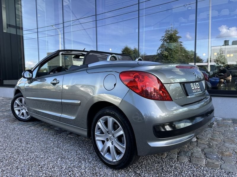 Peugeot 207, Voorwielaandrijving, 4 zetels, Stof, Gebruikt
