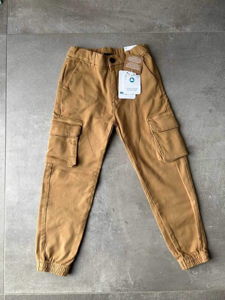 Mayoral - Chino broek. 6 jaar. Nieuw, Ophalen of Verzenden, Nieuw, Jongen, Broek