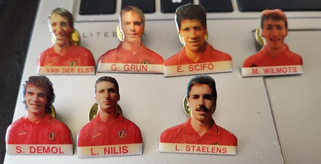 Pins Rode Duivels, McCain, Quick,..., Verzamelen, Ophalen of Verzenden, Gebruikt, Speldje of Pin