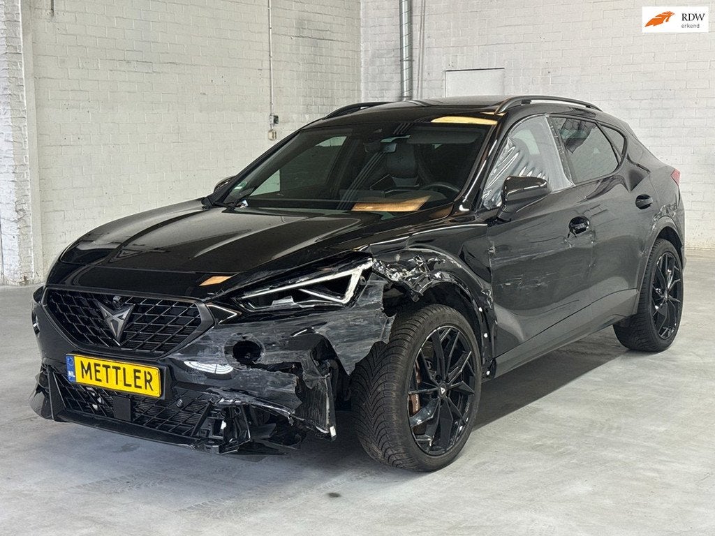 Cupra FORMENTOR VZ5 | Camera | Schaalstoelen | Panoramadak |, Auto's, Cupra, Automaat, Gebruikt, Formentor, Zwart