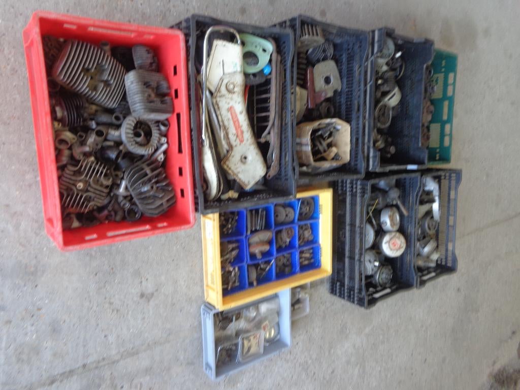 Lot oldtimer brommer onderdelen, Ophalen, Gebruikt, Blok, Overige merken