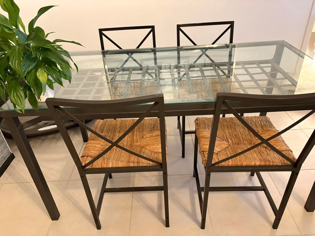 4 stoelen van aluminium en rieten, Ophalen, Zo goed als nieuw, Metaal, Vier