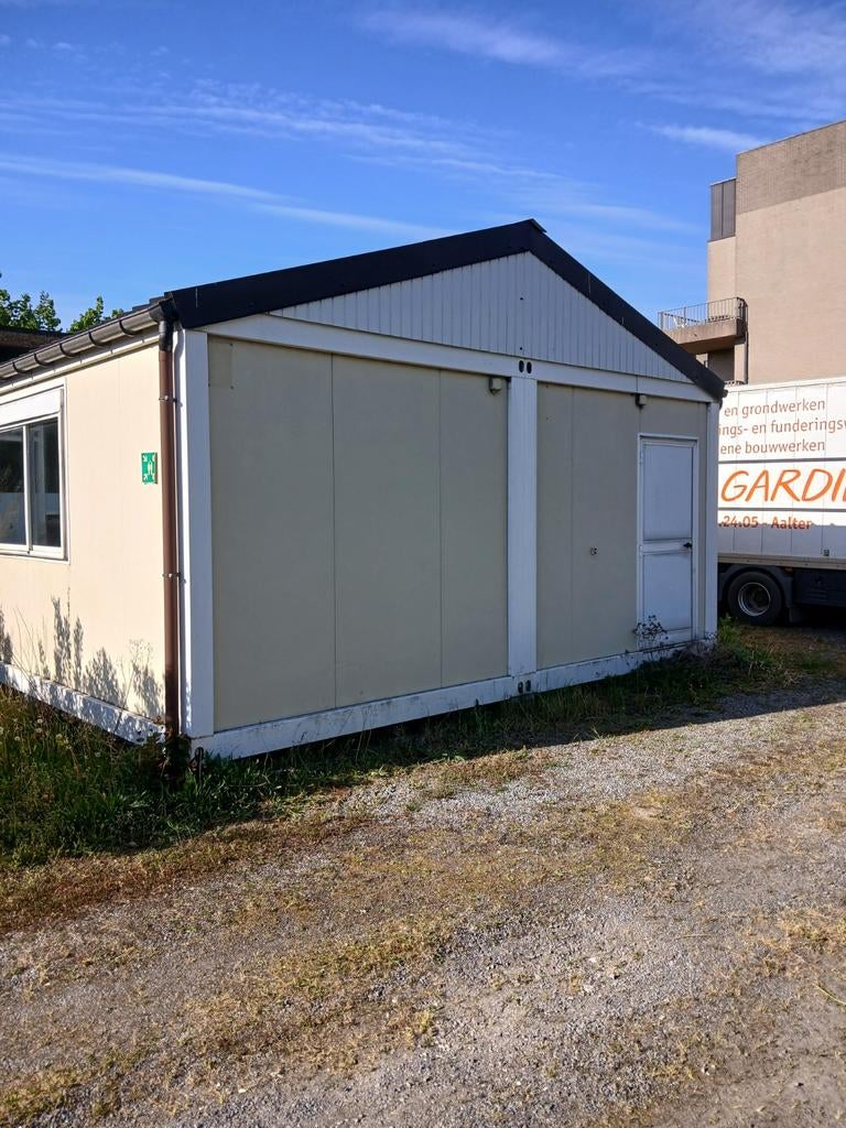 Container , werf container,  bureau container, Ophalen