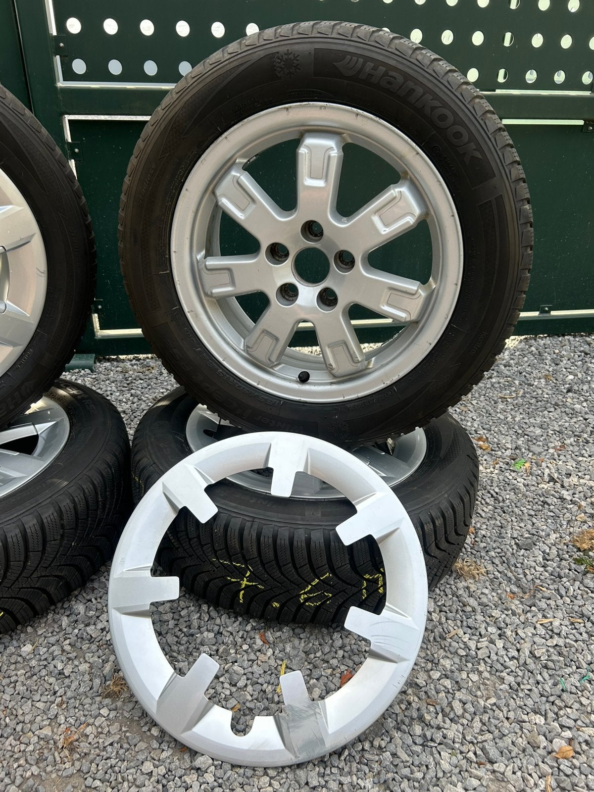 Kit hiver vw polo 185/60/15 également pour seat et skoda, Autos : Pièces & Accessoires, 15 pouces, Pneus et Jantes, Pneus hiver