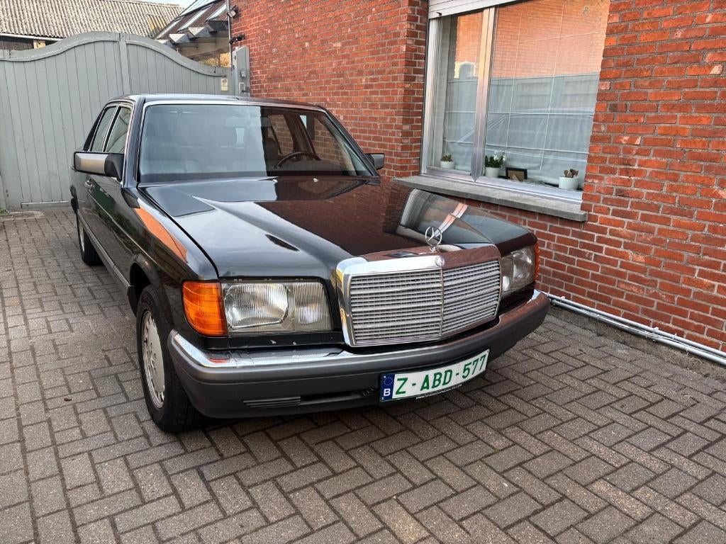 Mercedes 300 SE Oldtimer W126 - Bouwjaar 1990, Auto's, Mercedes-Benz, Automaat, Leder, Bedrijf, https://public.car-pass.be/vhr/0cf17bd5-73f7-4ee2-93d8-8653716960d4