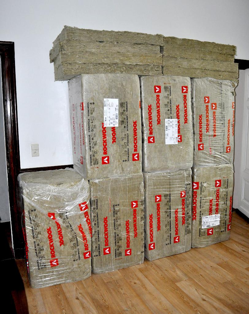 8-9 pakjes Rockwool RockSono Solid 10cm Rockwool Rockwool, Doe-het-zelf en Bouw, Isolatie en Afdichting, Ophalen, Dakisolatie