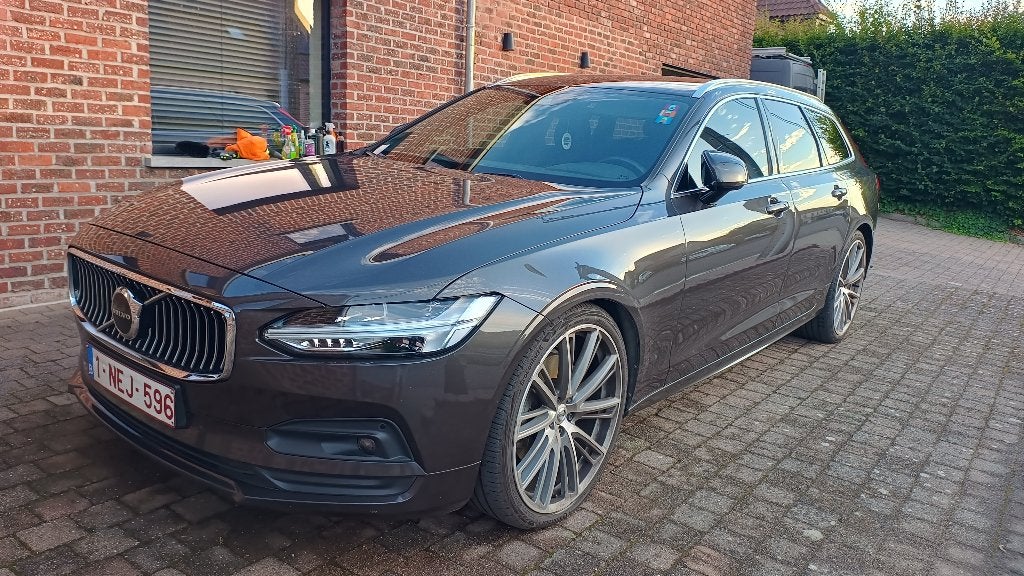 Volvo V90 momentum pro D4, Autos, Volvo, Cuir, V90, Euro 6, Autres couleurs