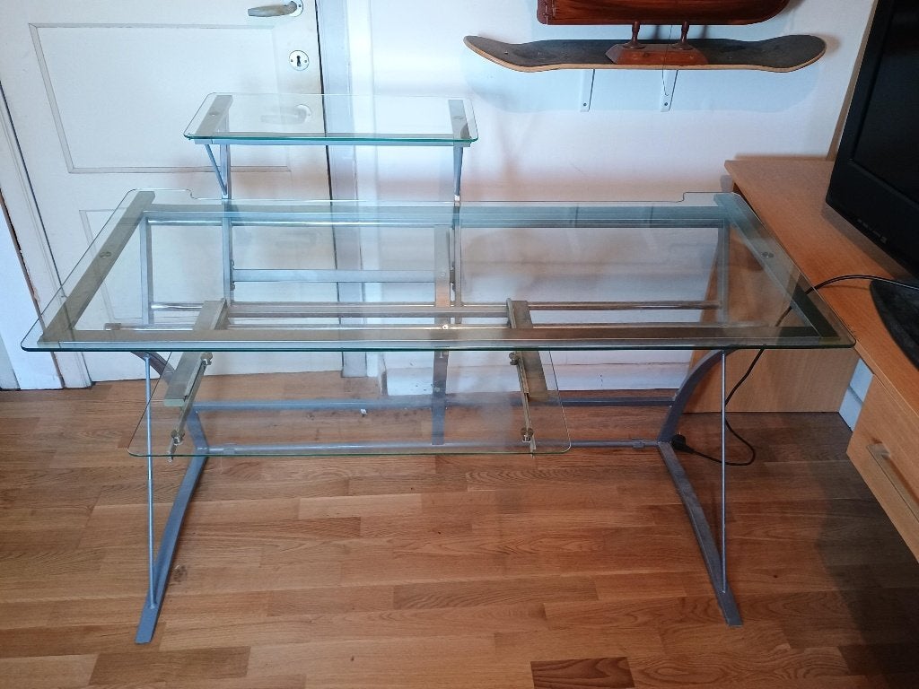 Bureau en verre, Maison & Meubles, Bureau d'ordinateur, Avec support écran, Utilisé, Gris
