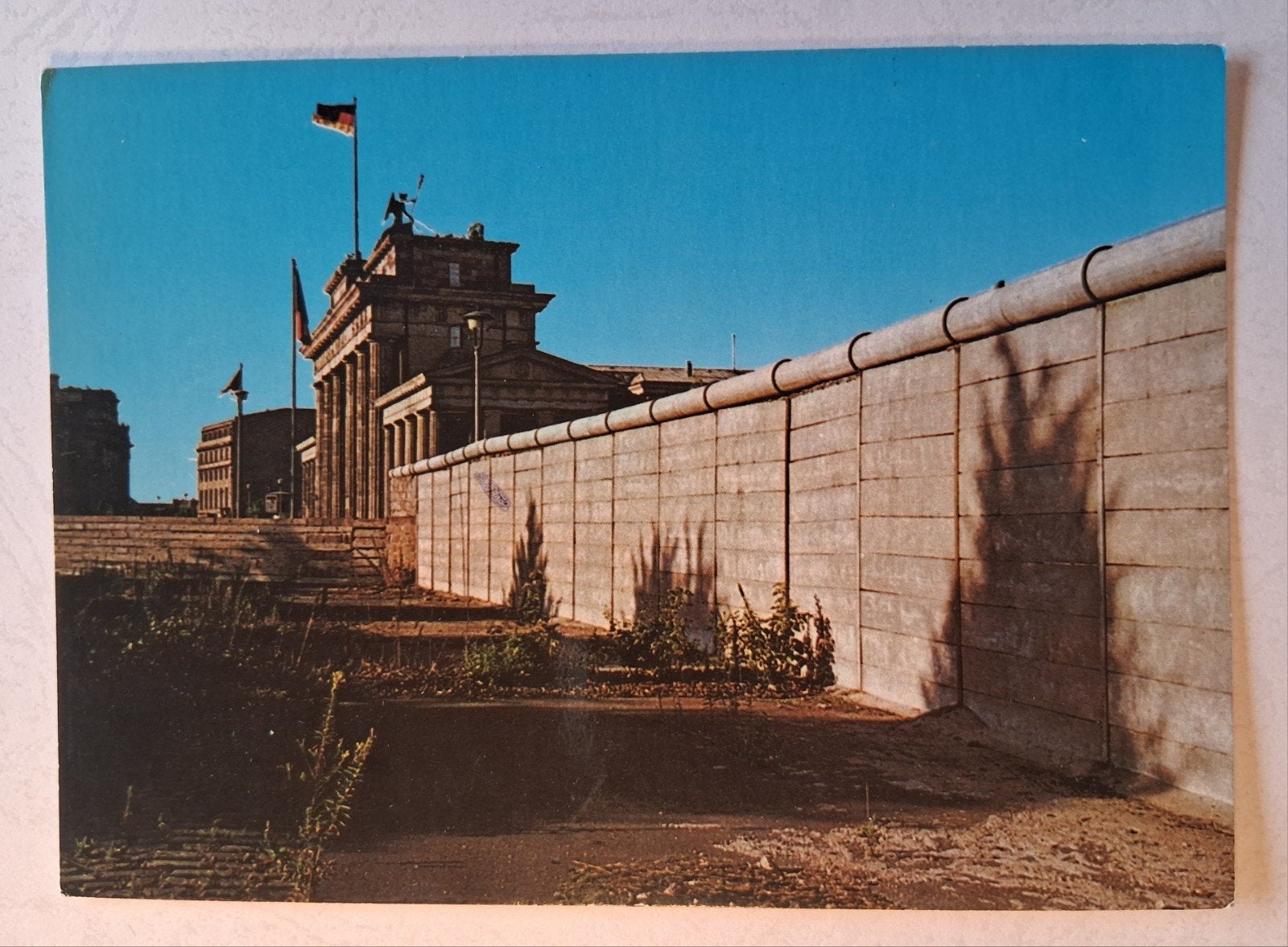 Aanzichtkaart Berlijnse muur en Brandenburgse Poort, Verzamelen, Postkaarten | Buitenland, Ophalen of Verzenden, Duitsland