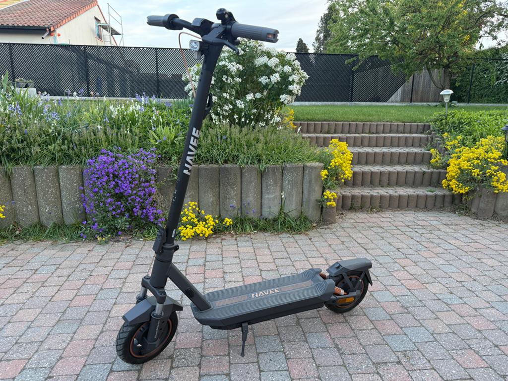 NAVEE GT3 E Step Nieuw, Fietsen en Brommers, Steps, Ophalen, Zo goed als nieuw