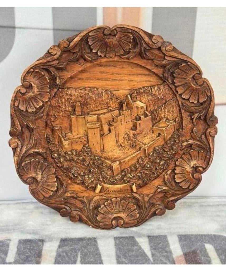 Vintage gesneden houten muurplaat plaquette Vianden kunst, Ophalen of Verzenden